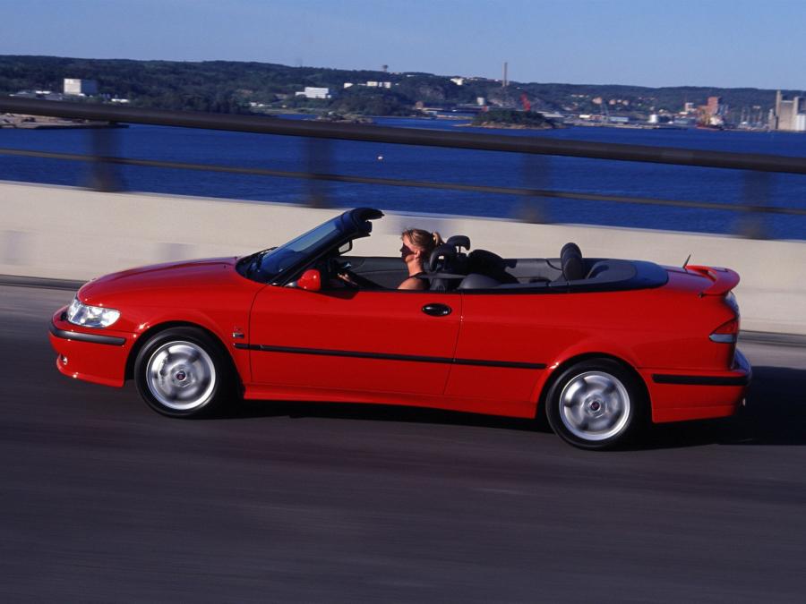  Saab 9-3 Convertible 1998 года  (фото 27 из 57)